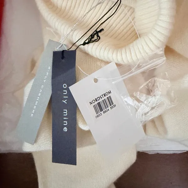 Only Mine Ivory 100% Cashmere Turtleneck Sweater Size Large - Image 3