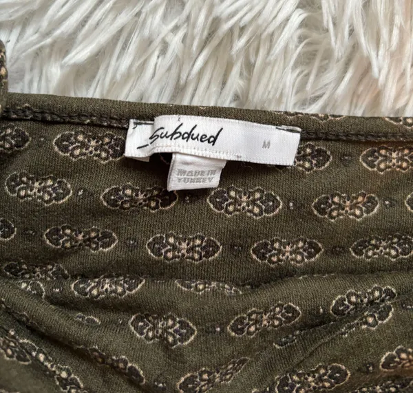 Olive Green Crop Top Size M - Image 2
