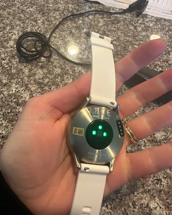 Garmin Viviomove HR - Image 3