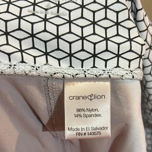 Crane & Lion Dwell Studio Facet Capri Tight 3/4 length Size 4 Leggings $90 - Image 8