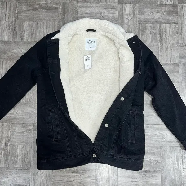 NEW Black Denim Sherpa Lined Jacket Size Small - Image 2