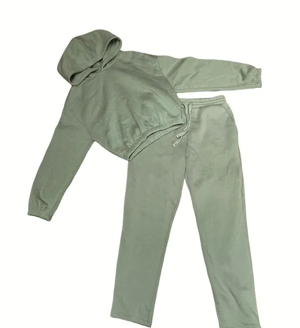 Zara sage green cropped hoodie and sweatpants set - Image 4