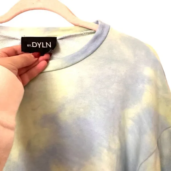 BY DYLN Xander Tie Dye Logo‎ Crewneck Sz Medium - Image 4