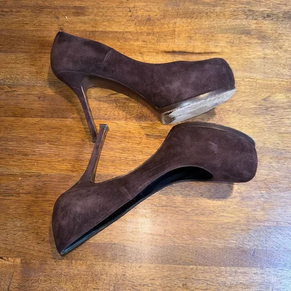 Saint Laurent Brown‎ Suede Tribtoo Pumps - Image 4