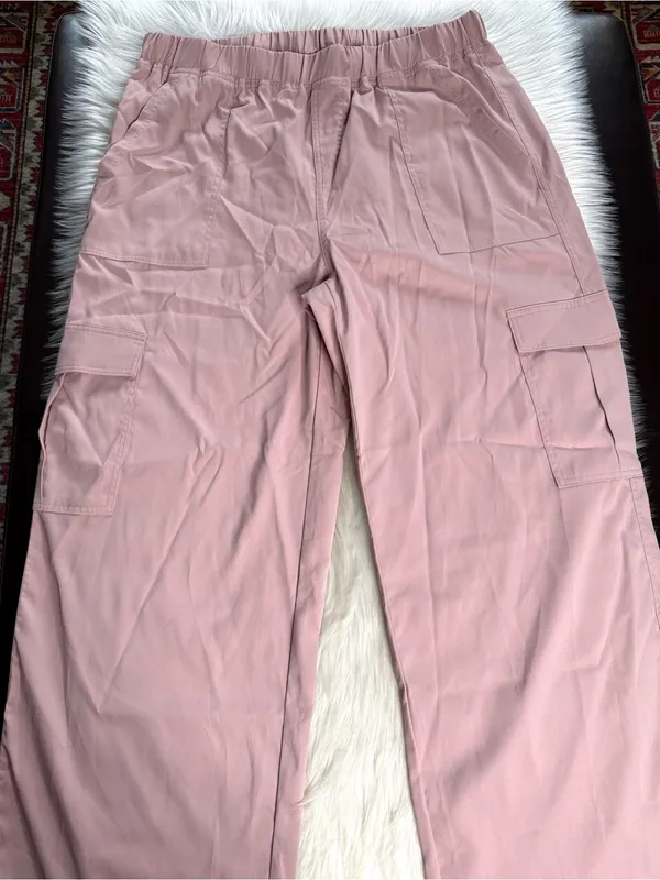 Halara Pink High Waisted Wide Leg Cargo Pants NWOT XL Reg - Image 2