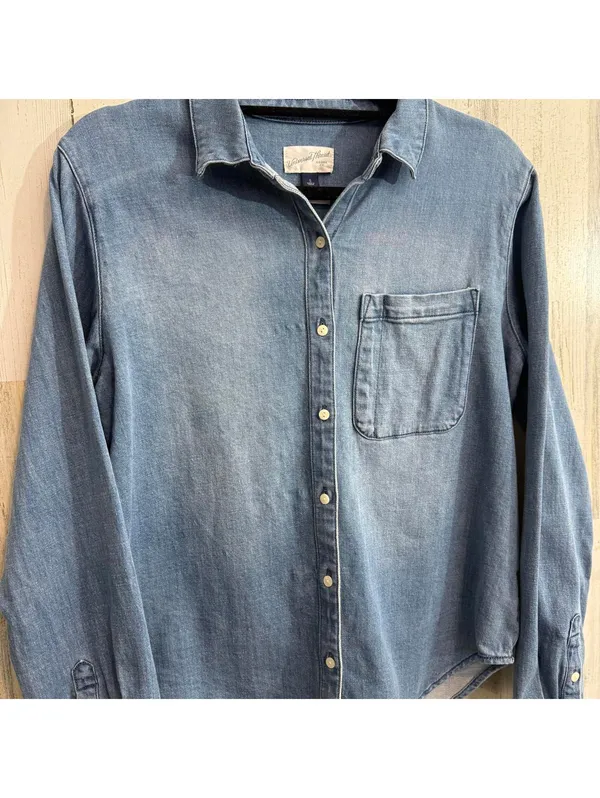 Universal Threads Women’s Small Blue Denim Button Down Shirt Long Sleeve - Image 8