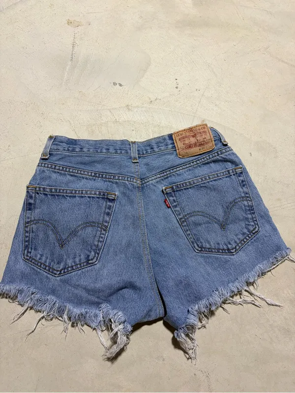 Levi’s Classic cut off Blue Denim Women's Shorts 28 - Image 6