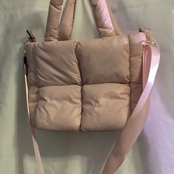 Pink puffer bag Jen & Co - Image 4