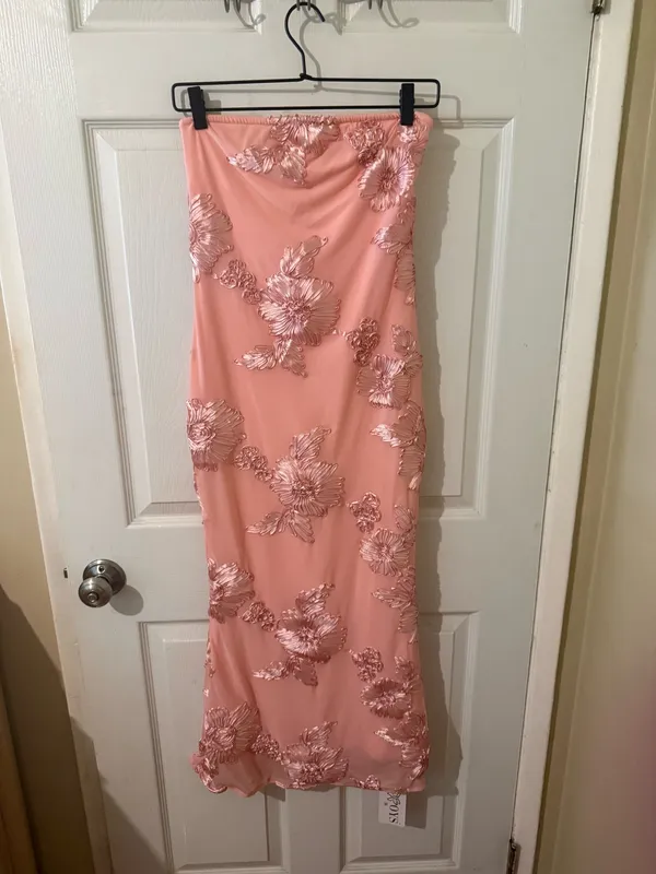 OYS Pink Floral Embroidered Strapless Midi Maxi Dress Size M NWT - Image 4