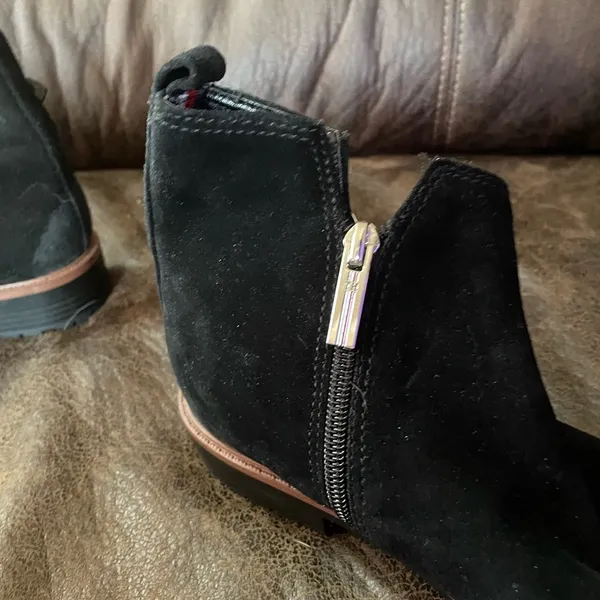 Tommy Hilfiger Black Ankle Boots‎ - Image 8