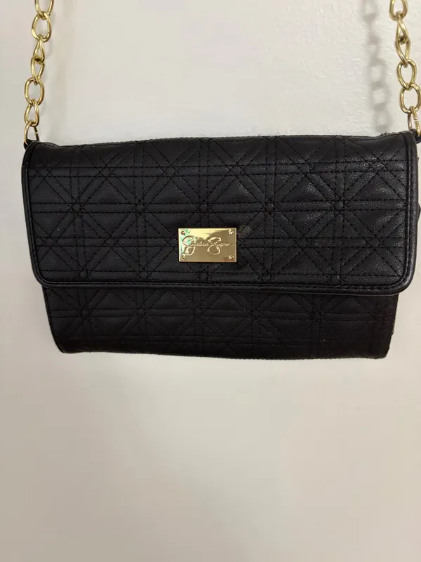 Jessica Simpson black quilted crossbody phone wallet purse. - Image 2
