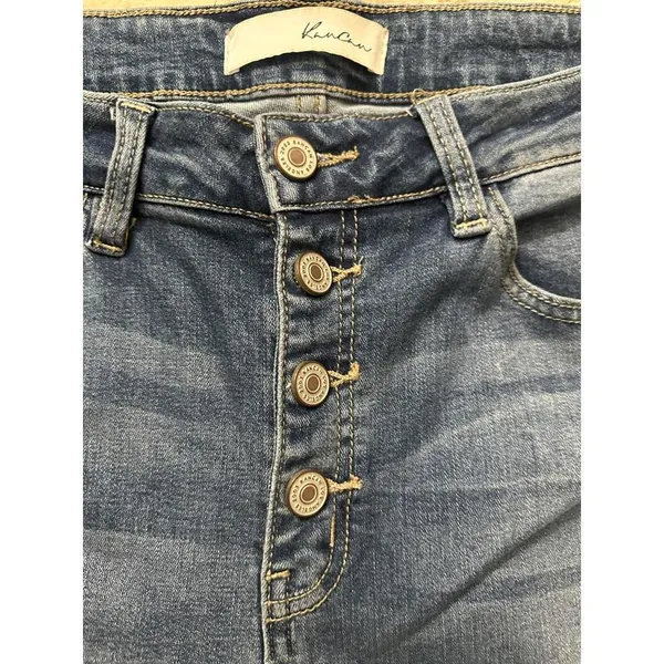 KanCan medium wash high-rise button fly cropped jeans Size 31 - Image 4