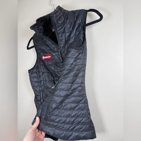 Patagonia NWT Women's Nano Puff Vest Sz S Outdoor Layering Utility Packable - Image 8