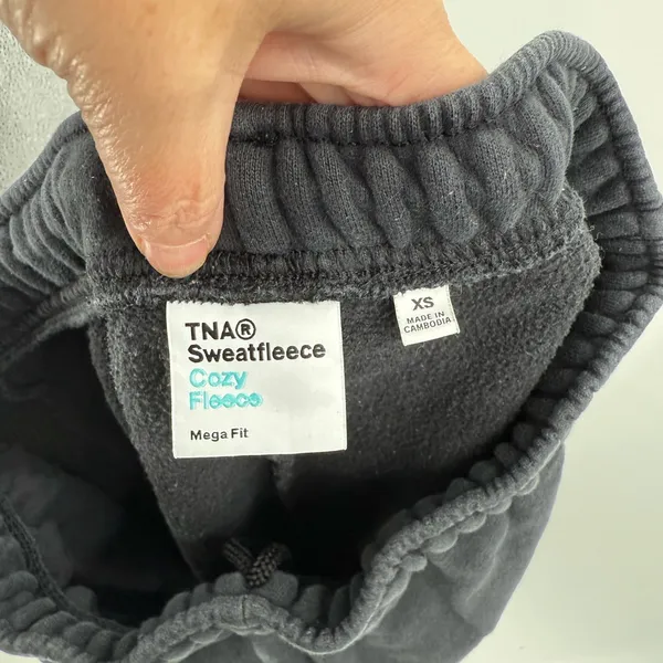Aritzia‎ TNA Women's Black Sweatfleece Cozy Fleece Pants Size XS - Image 4
