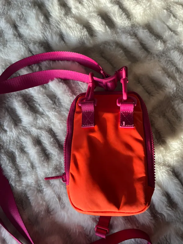 Lululemon Crossbody Bag - Image 2