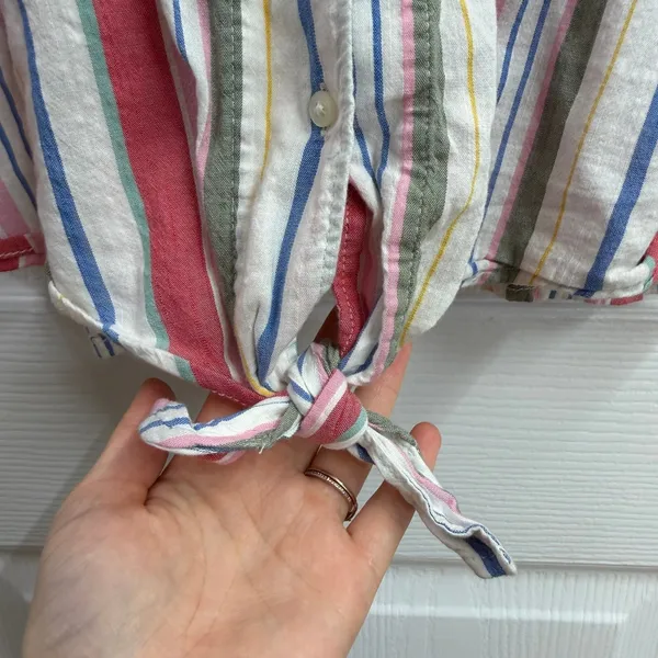 Old Navy multicolor striped button down‎ v-neck cuffed sleeve tie hem shirt XL - Image 3