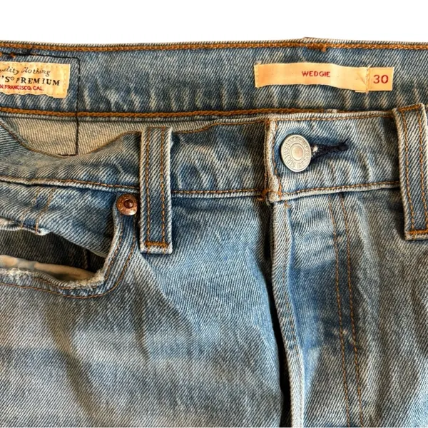 Levi's Premium Wedgie Straight Fit Cheeky Jean Sz 30X27” (10) Crop Med Wash - Image 7