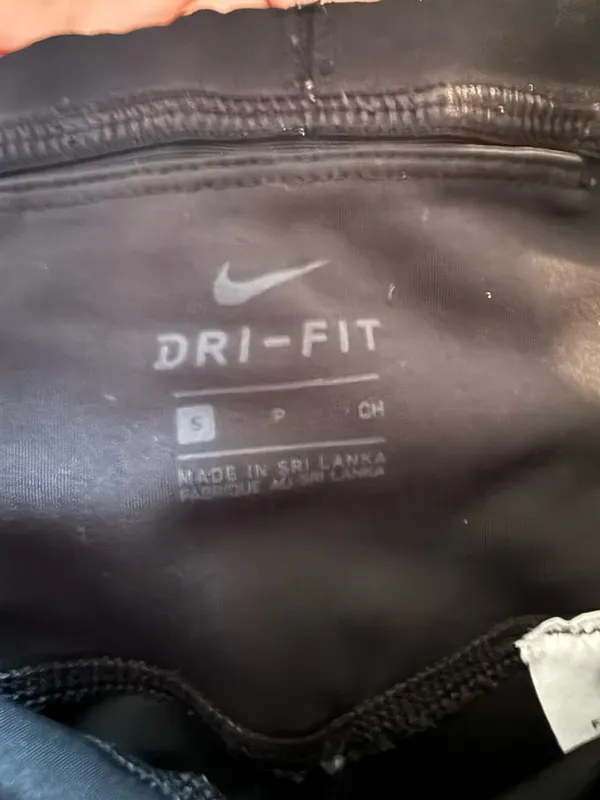 Black Athletic Nike Leggings Cropped - Image 5