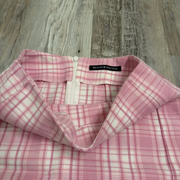 Brandy Melville plaid mini skirt pink - Image 3