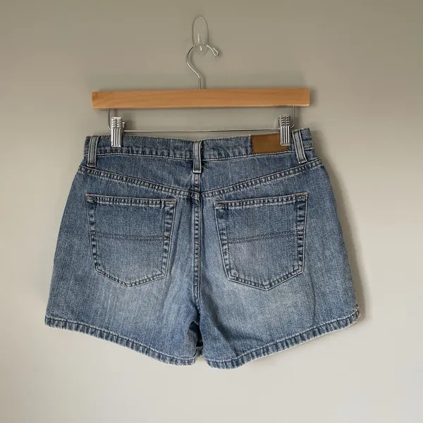Tommy Hilfiger Vintage Boyfriend Denim Shorts 100% Cotton Blue Women's Size 8 - Image 2