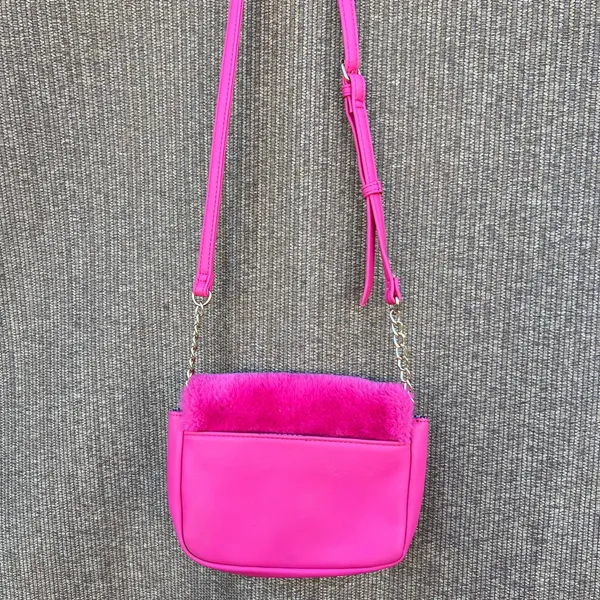 Juicy Couture Vibrant Pink Crossbody Bag Faux Fur Y2K Style - Image 7