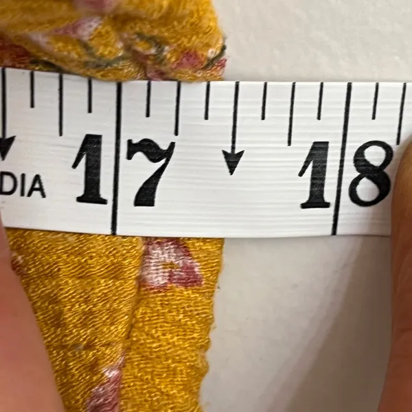 Hollister Womens Mustard Yellow Floral Waffle Knit Ruched V-Neck‎ Top Medium - Image 6