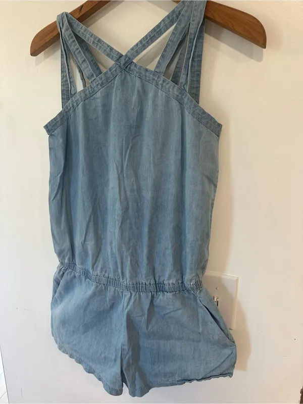 Fabletics Liza Chambray Romper Women's Size XS Light Wash Crossback Sleeveless - Image 3