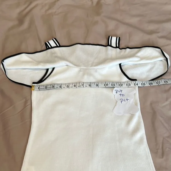 Banana Republic szXS cold shoulder white with black trim summer sweater EUC - Image 8