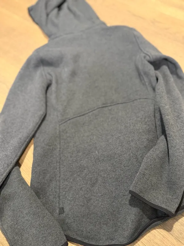 Lululemon Women's And Thank You Fleece: Size Small - Image 7