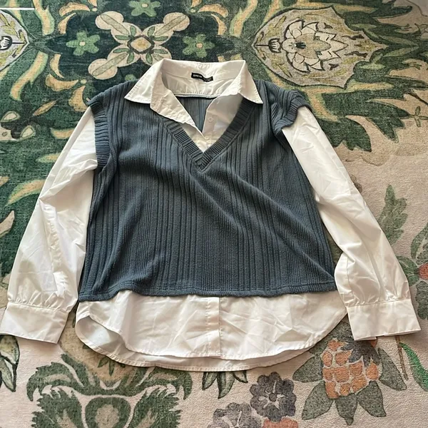 SHEIN Essnce Drop Shoulder Lantern Sleeve 2 In 1 Blouse Size Medium - Image 3