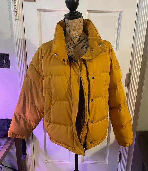 Kendall & Kylie Mustard Yellow Puffer Jacket - Image 5