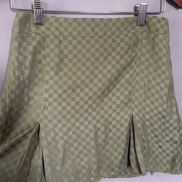 Le Lis Sage Green Checker Print Mini Skirt Size Medium Y2K Coquette - Image 3