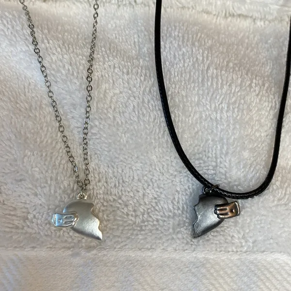Elegant Streetwear Heart Shape Silver Plating Pendant Dual Partner Necklace - Image 4