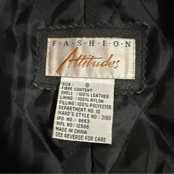 EUC Vintage 90's Y2K Leather Black Trench Coat Jacket Small Button Close Collar - Image 6