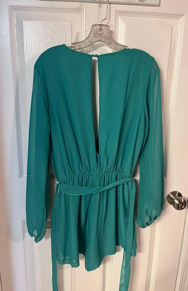 Long Sleeve, Short Pant Romper Green Size L - Image 4
