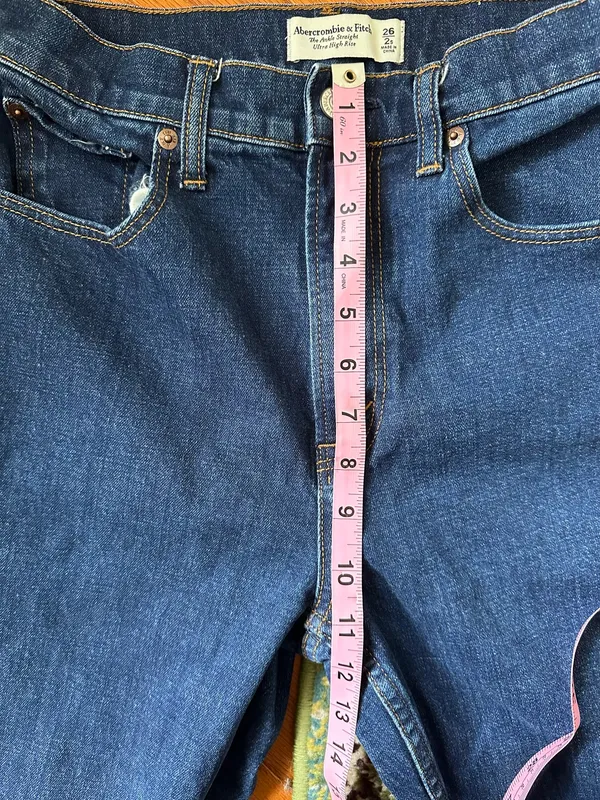 Abercrombie & Fitch Ultra High Waisted Ankle Jeans 27 Curve Love - Image 4