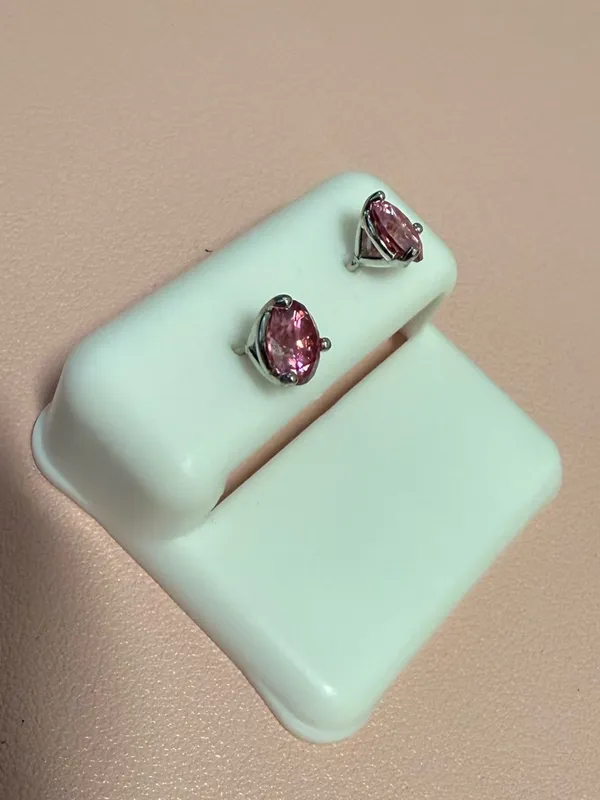 NWOT 2ctw Pink Moissanite Stud Earrings - Image 3