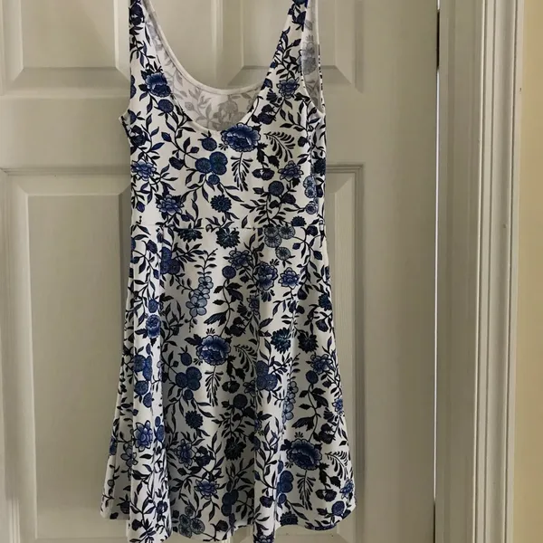 H&M floral white and blue mini dress - Image 2