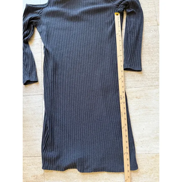 Milky Way Cold Shoulder Dress Ribbed Knit‎ Turtleneck Gray Dress - Image 4