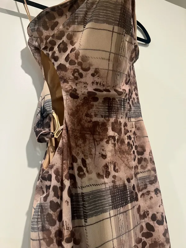 FashioNova Maxi Dress - Image 4