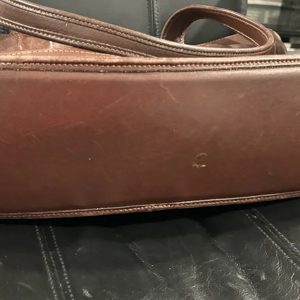 Coach Vintage Bleeker Brown Leather Tote Bag Zip closure - Image 8