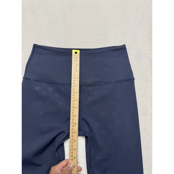Beyond Yoga Navy Daisy Shimmer Leggings Compression Size Medium - Image 7
