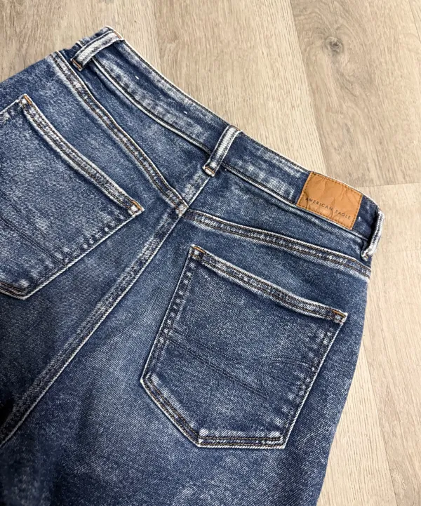 American eagle highest rise mom denim shorts - Image 7