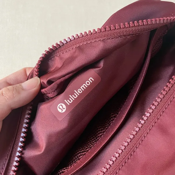 Lululemon City Essentials Pouch 4L - Rockwood - Image 8