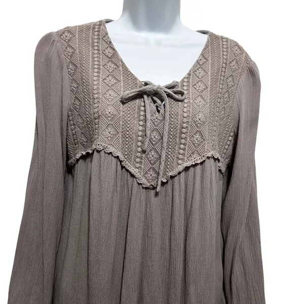 Maurices Women Boho Romantic Babydoll‎ Top M Taupe Lace Crochet Peasant Earthy - Image 3