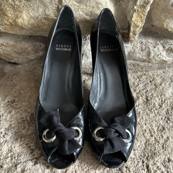 STUART WEITZMAN Black Patent Leather Peep Toe Ribbon Bow Pumps Heels 7.5 - Image 3