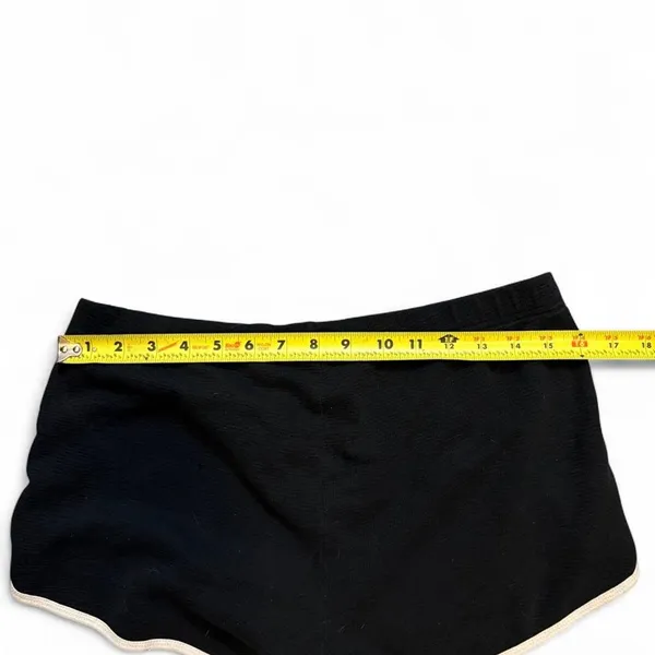 Hollister Y2K Black Dolphin Shorts L White Trim Low Rise Micro Shorts - Image 6