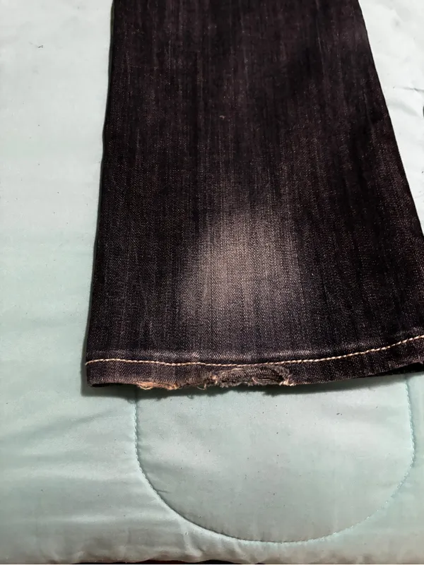 Cowgirl Tuff Dark Wash Black Denim Jeans w/Contrast Stitching size 28w/35L - Image 10