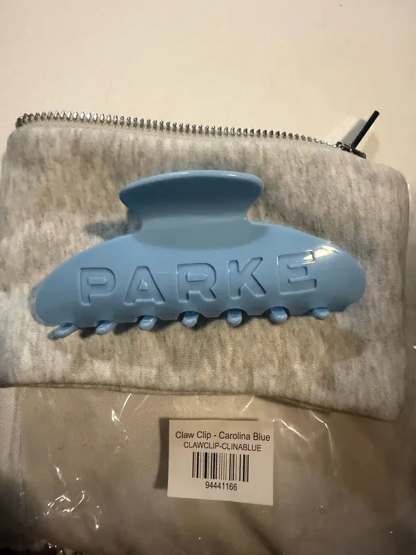 PARKE Claw clip with Pouch Carolina Blue NIP - Image 2