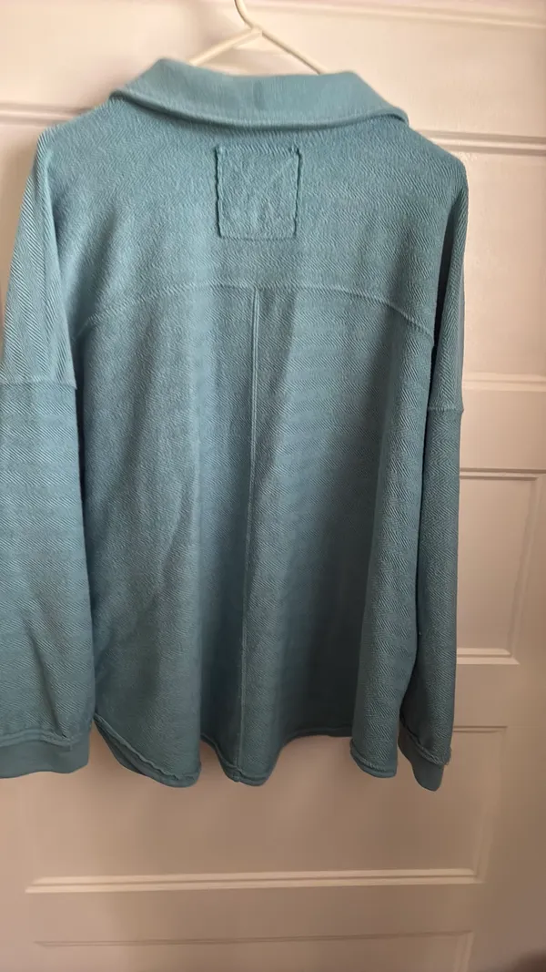 American Eagle Outfitters Pullover Sweatshirt - Image 3